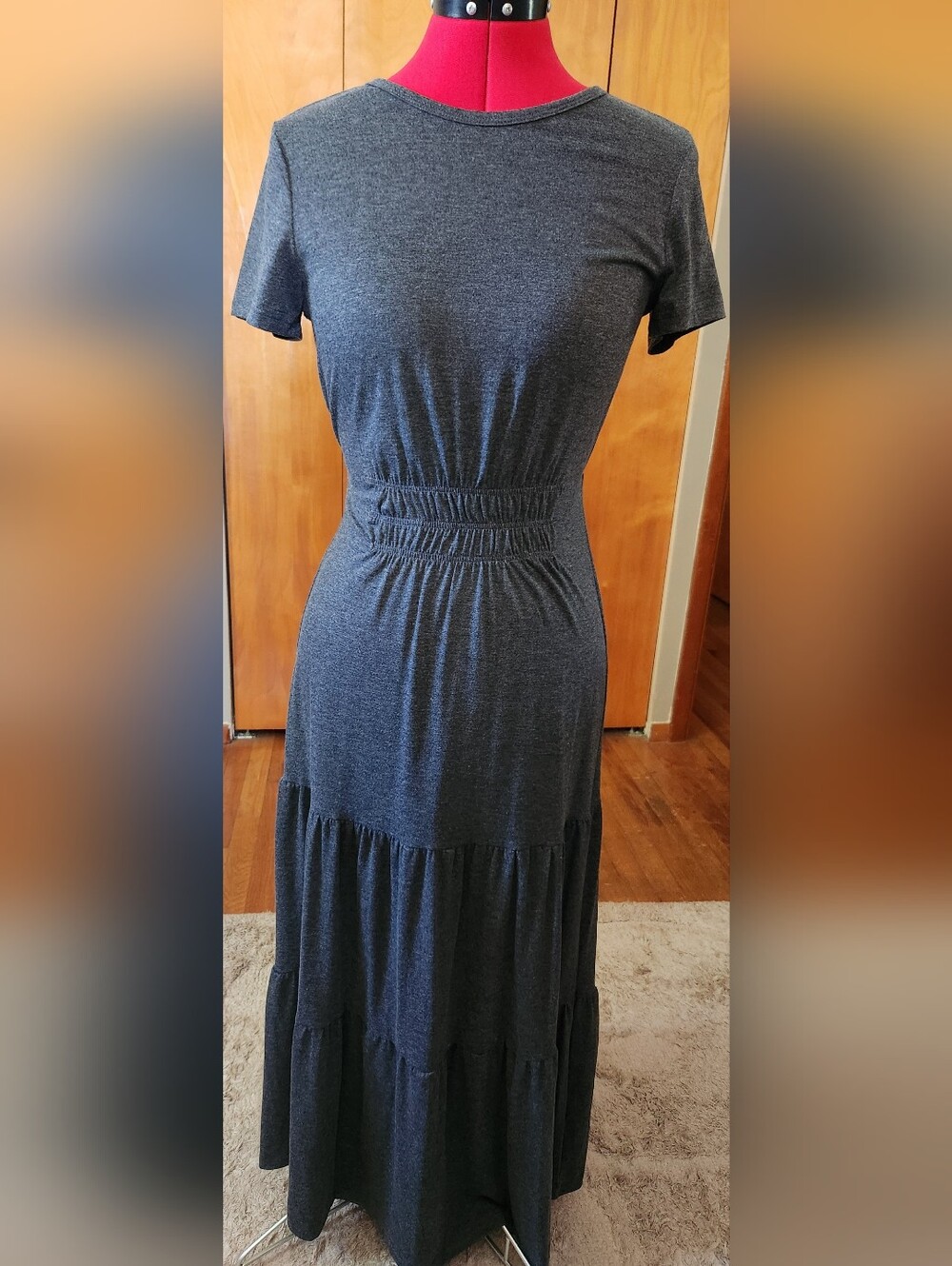 Women's Charcoal Grey Short-Sleeve Tiered Maxi Dress